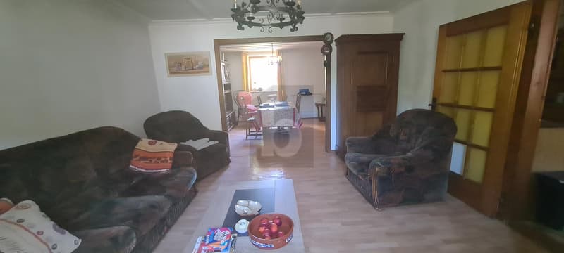 TOP PRICE! SPACIOUS WITH A NICE POTENTIAL (3)