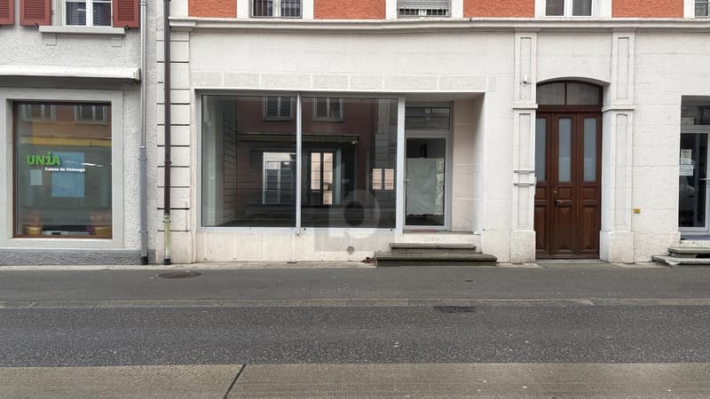 IDEAL LOCATION IN THE CITY CENTER (4)