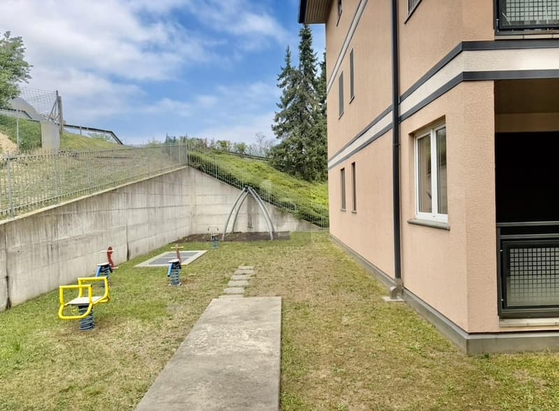 BRIGHT AND SPACIOUS (5)