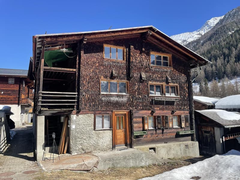 Charming with panorama and development potential (1)