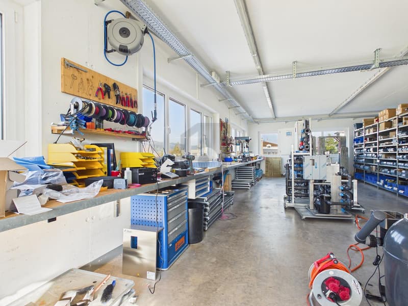 Atelier moderne pour usage flexible (4)