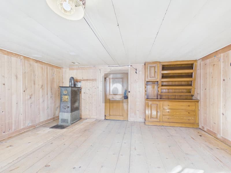 HISTORICALLY UNIQUE LOCATION WITH UNOBSTRUCTABLE VIEWS (4)