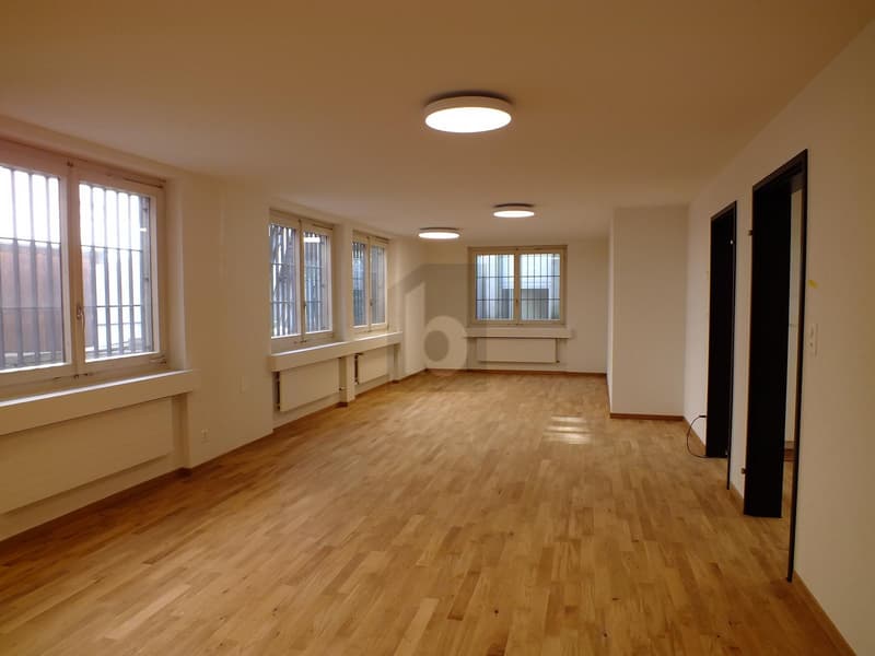 SHAPE YOUR HOME AND BUSINESS SIMULTANEOUSLY (2)