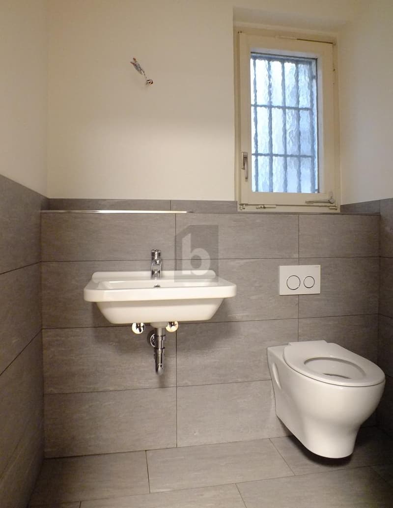 VERSATILE USE IN TOP LOCATION (5)