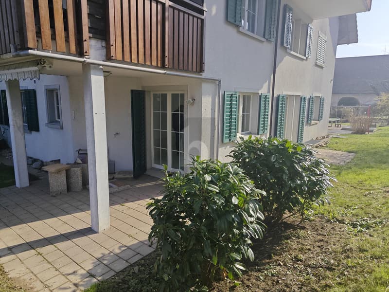 With its own garden, directly adjacent to an agricultural area (5)