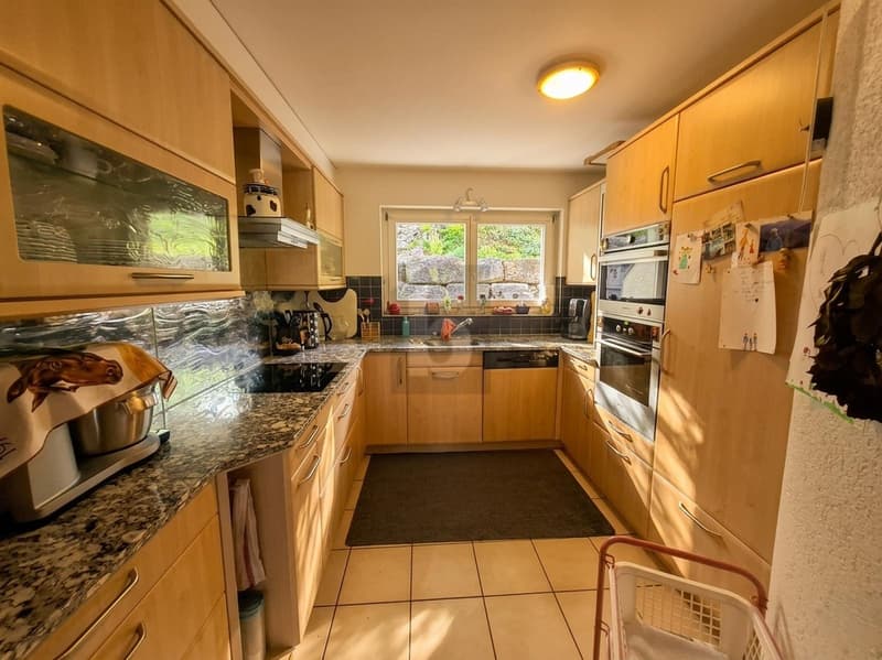 SPACIOUS, QUIET WITH BREATHTAKING VIEW (3)