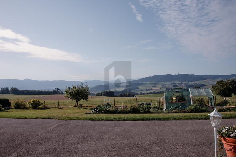 Farmhouse (2)