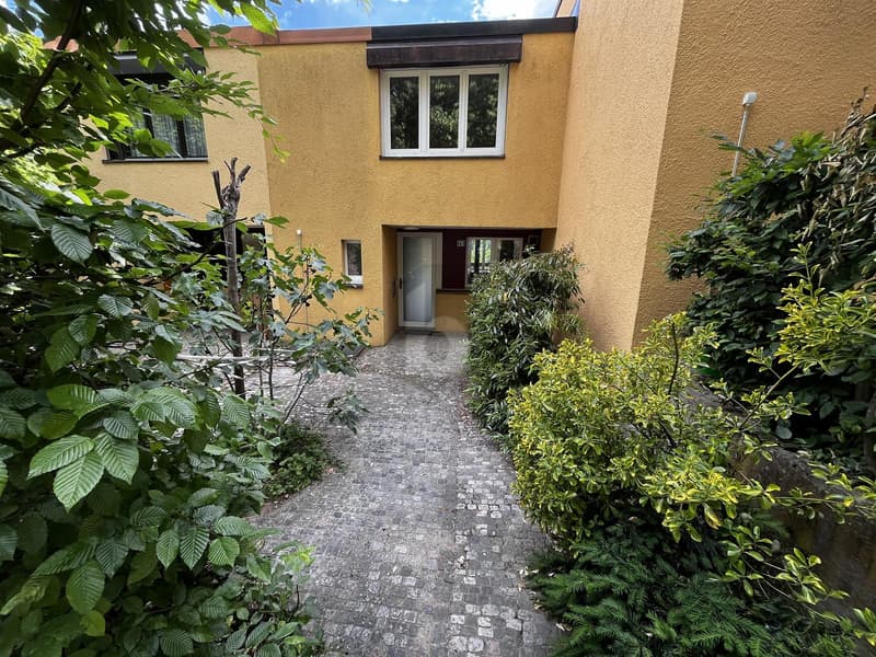 SUNNY SOUTH LOCATION WITH PANORAMIC VIEW, GARDEN & COMFORT (2)