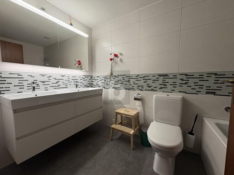Modern and Family-Friendly with Large Garden (5)