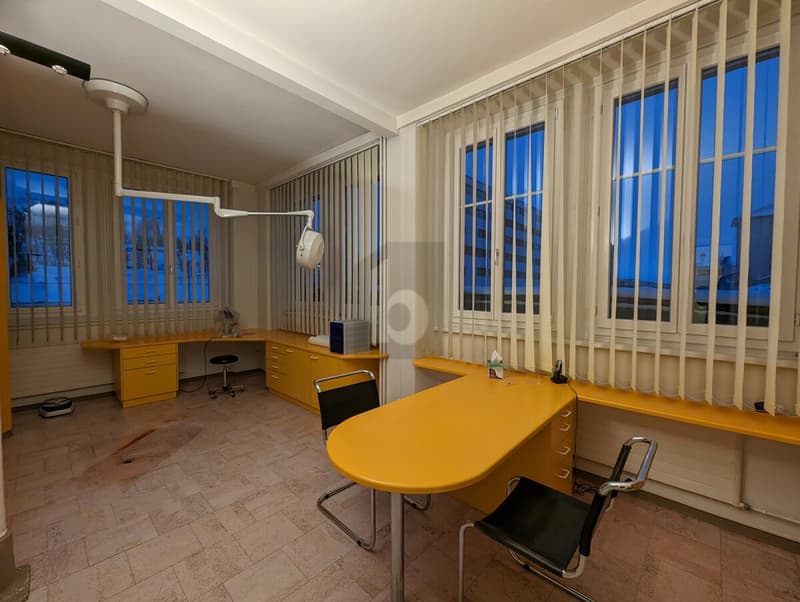 In the heart of the city, ideally located (4)