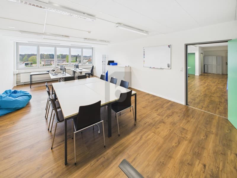 Modern Office in Central Location 3.01 (4)