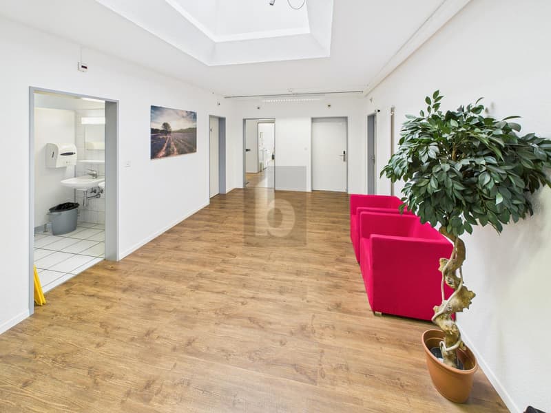 Modern Office in Central Location 3.01 (1)