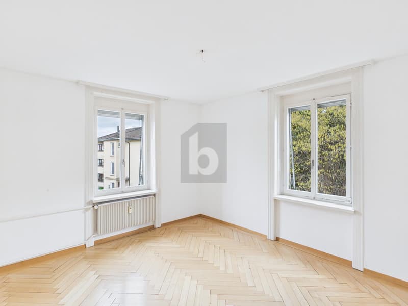 Quiet and central with balcony (3)