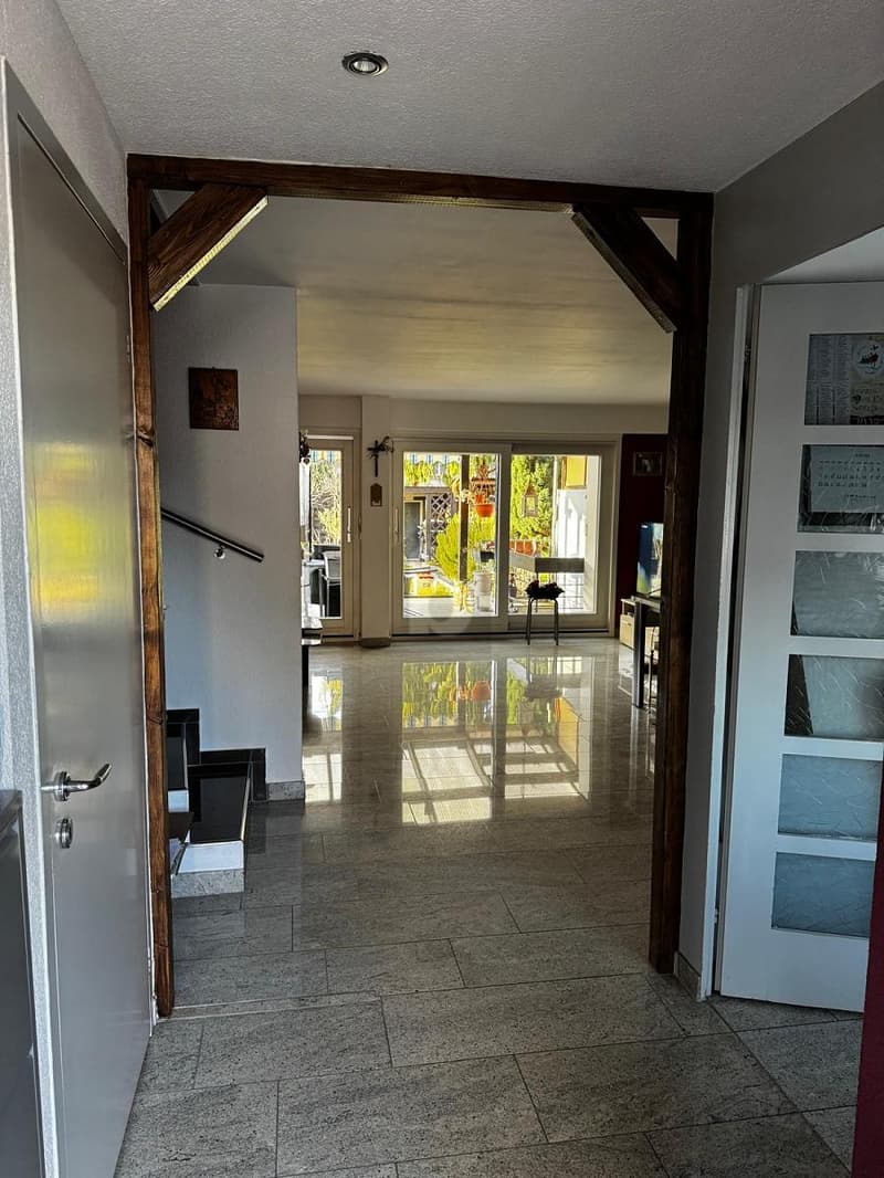 Casa a schiera con comfort e corrente privata (2)