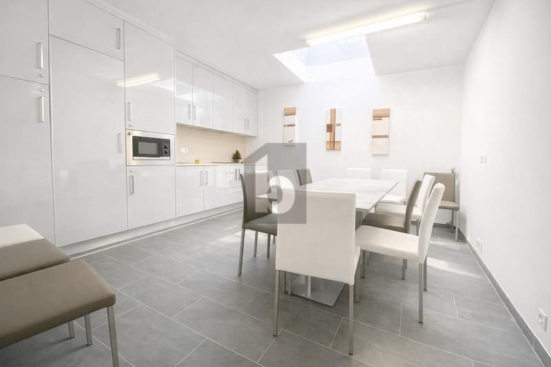 Office floor with 4.39% gross yield and 35 parking spaces (3)