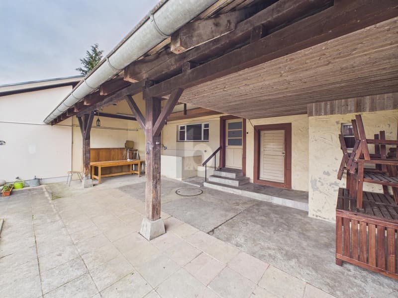 BEAUCOUP D'ESPACE - AVEC GRANGE ET GRAND JARDIN! (3)