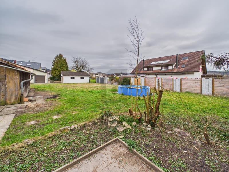 BEAUCOUP D'ESPACE - AVEC GRANGE ET GRAND JARDIN! (2)