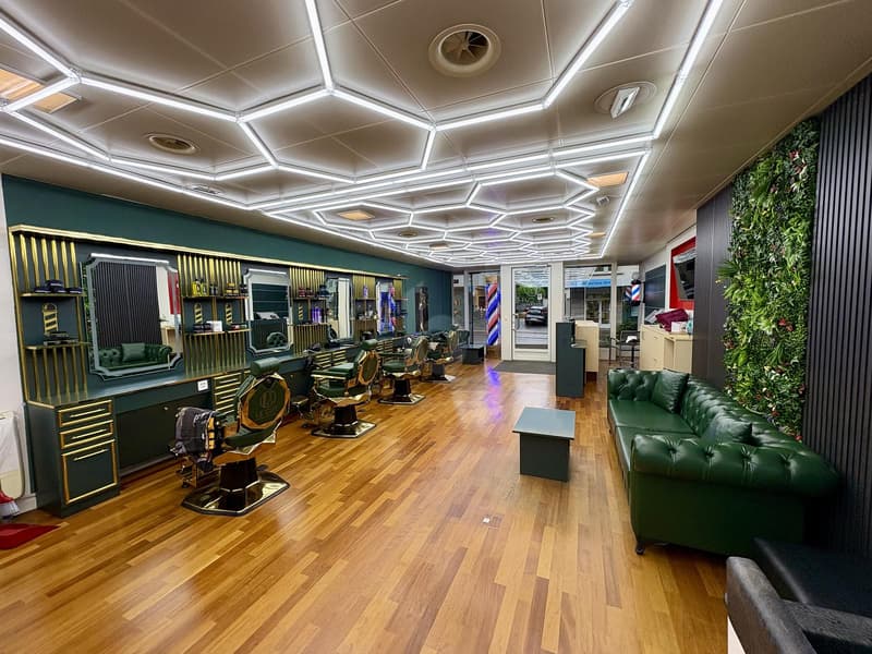 CENTRALLY LOCATED AND VERSATILE (2)