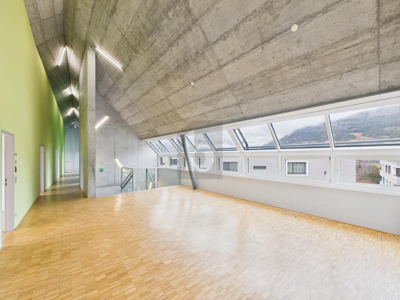 MODERN UND GROSSZÜGIG AN ZENTRALE LAGE (1)