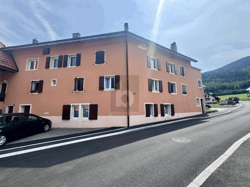 PLUS VERFÜGBAR (1)
