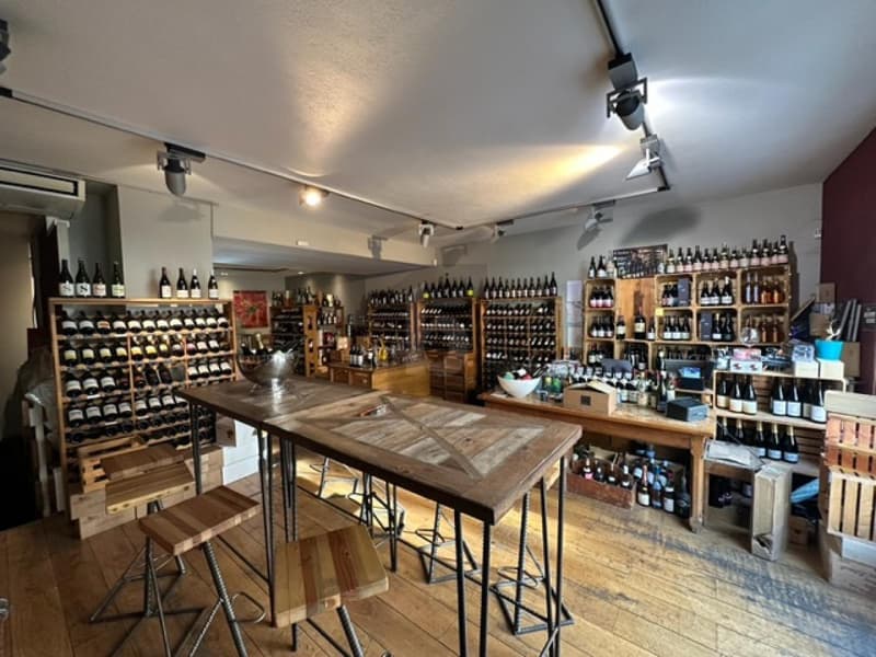 Cantina di vino prestigiosa, quartiere incantevole, Carouge (3)