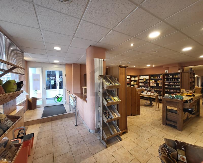 EPICERIE RENOVIERTE, MODERNE, GERÄUMIG, ZENTRAL (2)