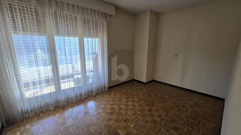 Spacious and welcoming in a quiet location (3)