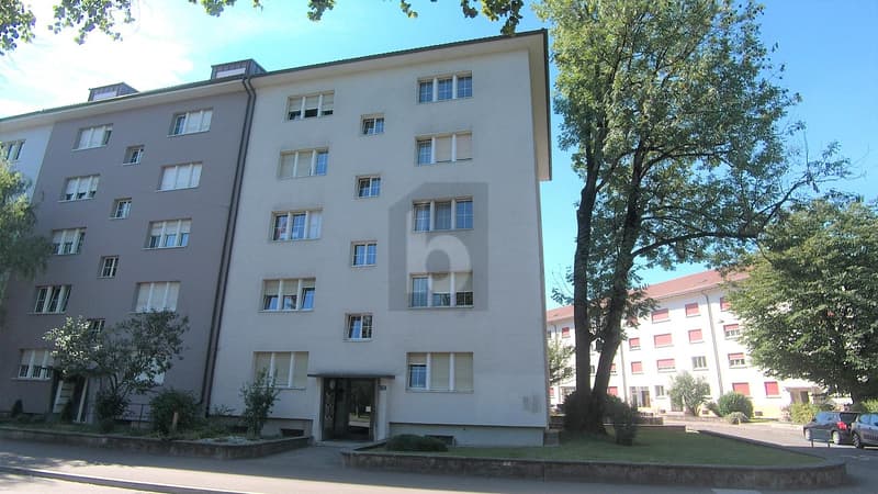 À une situation centrale avec grand balcon (1)