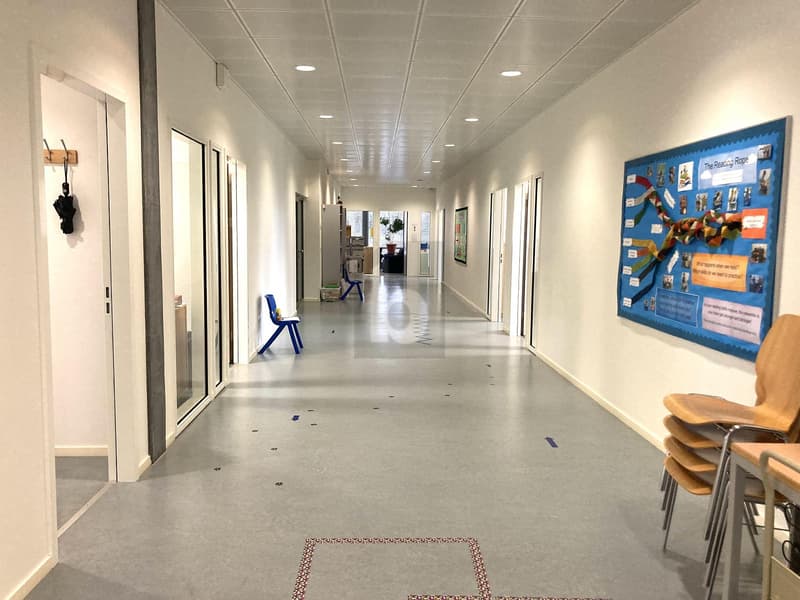 UFFICIO IDEALE PER AZIENDE, SCUOLE O STUDI (4)