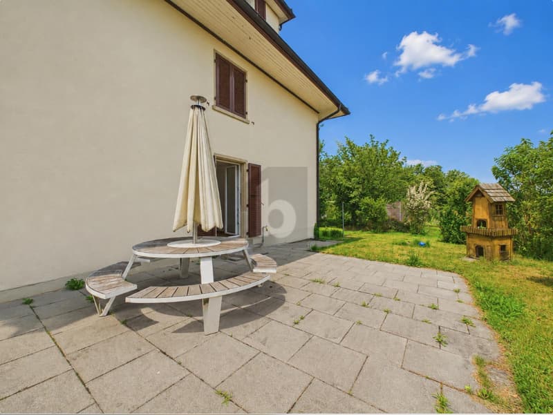 Giardino Soleggiato con Accesso Directto (1)