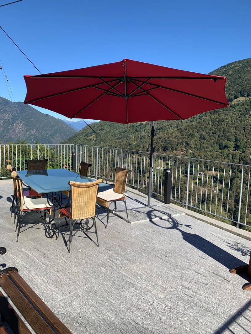 Ensoleillé avec terrasse et beaucoup d'espace (1)