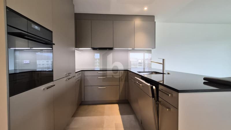 MODERNE - OPTIMALE POUR LES NAVETTEURS (2)