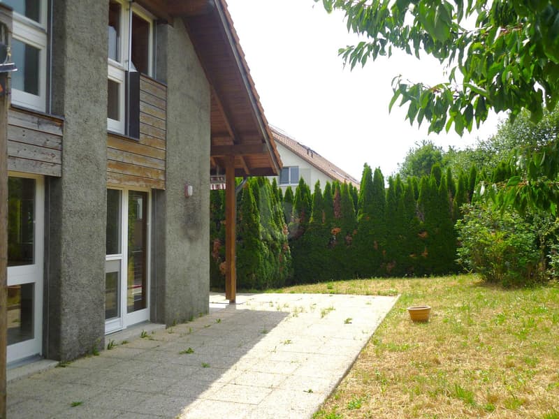 INDIVIDUELLE MIT UNABHÄNGIGEM STUDIO! (1)