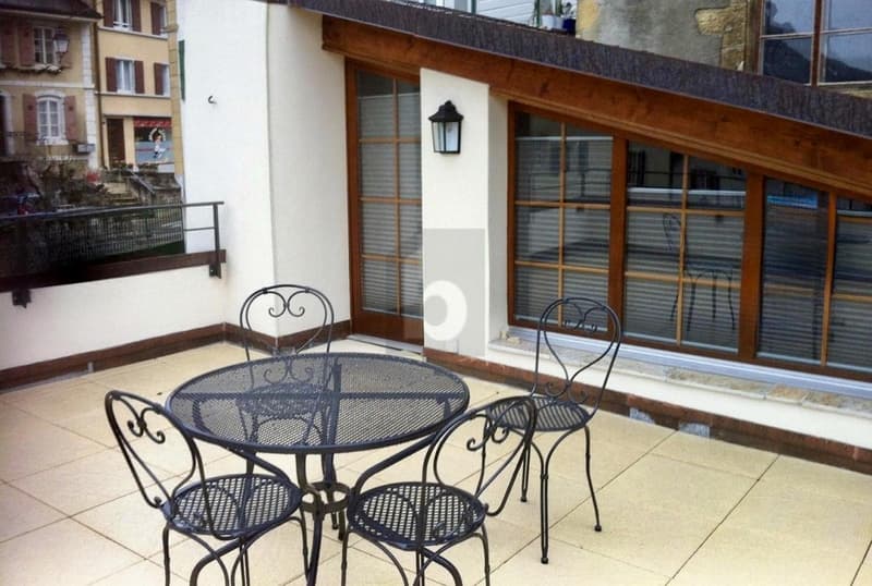 Indipendente con grande terrazza (2)