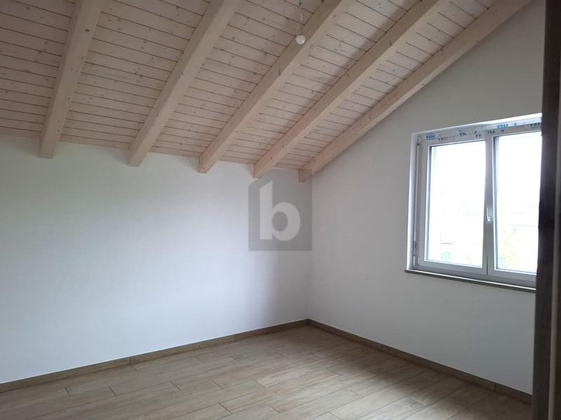 New, spacious, bright and modern attic (4)