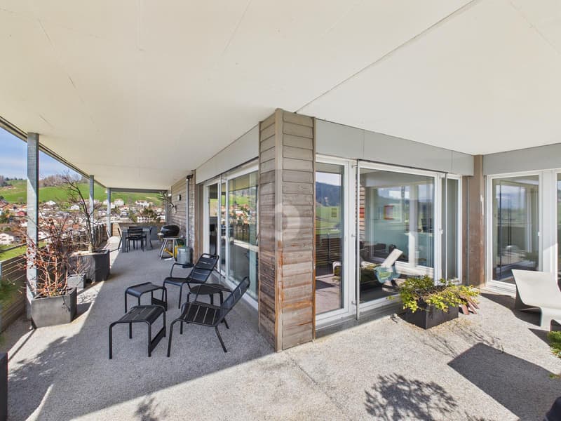 POSIZIONE PANORAMICA CON BALCONE (2)