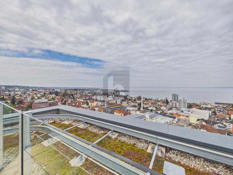 EXCLUSIVE WITH FANTASTIC VIEWS (1)