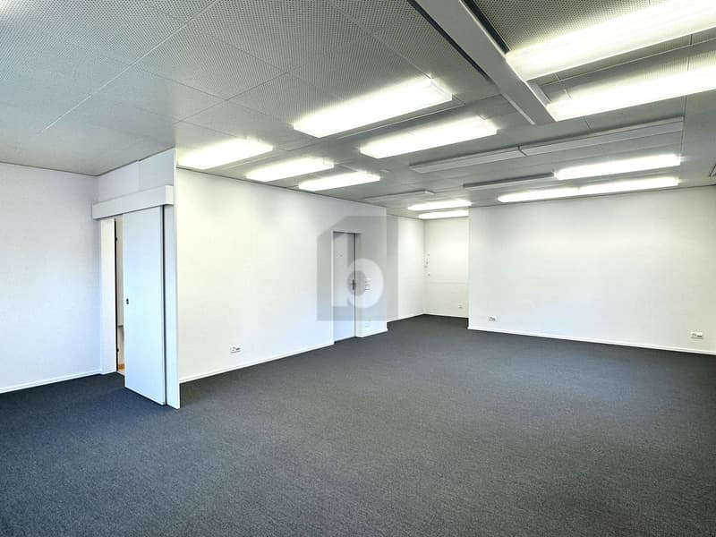 Spacious and Modern Rooms in Central Location (3)