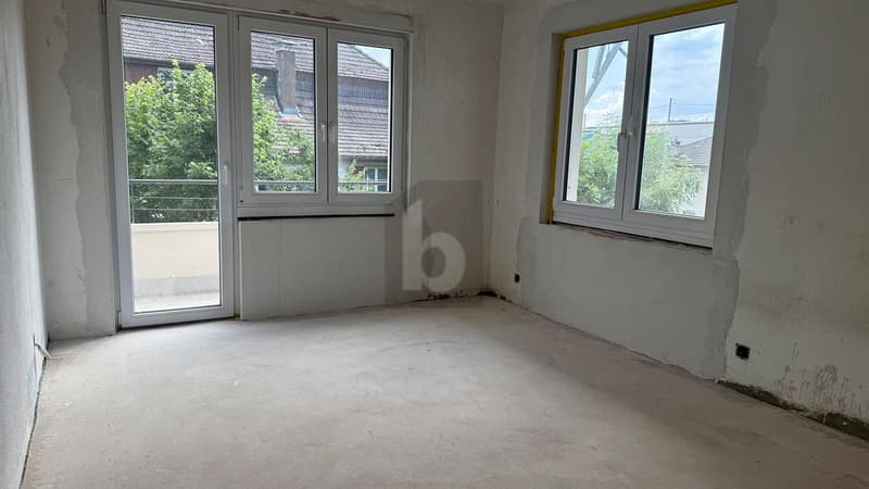 NEWLY RENOVATED AND HIGH-QUALITY EQUIPPED (4)
