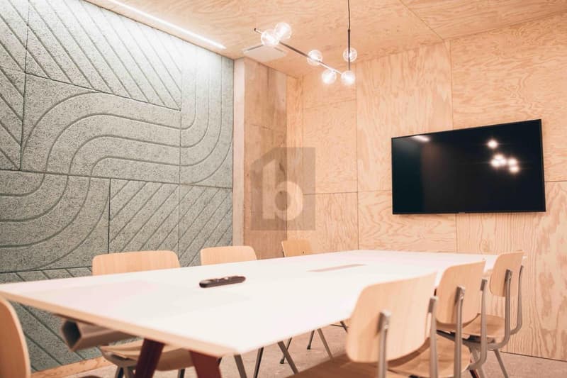 Ufficio privato arredato in spazio di coworking (2)