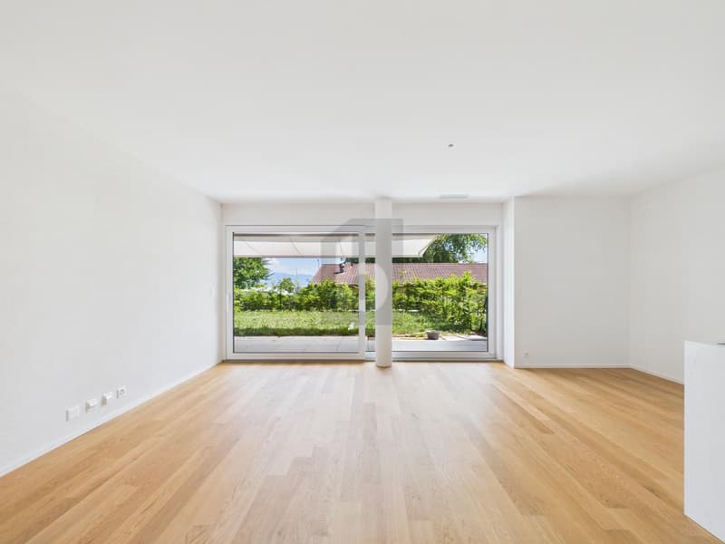 Your new home, just two steps from the lake (3)