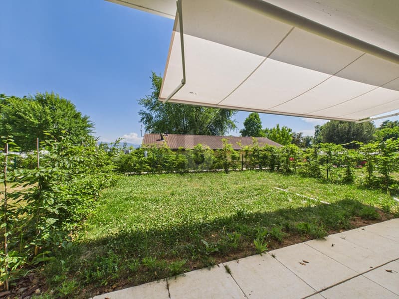 Your new home, just two steps from the lake (2)
