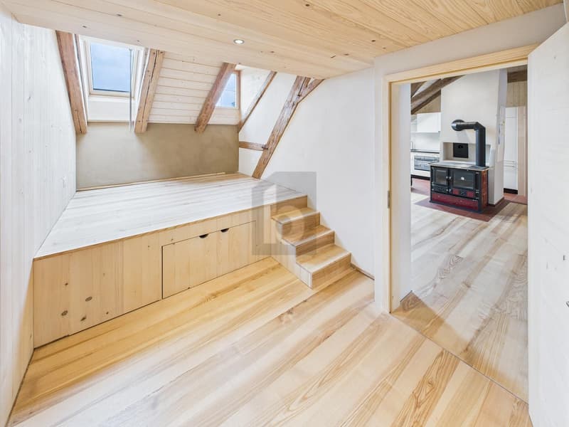 CHARMANT, MIT VIEL HOLZ -AUF DEM BAUERNHOF (5)