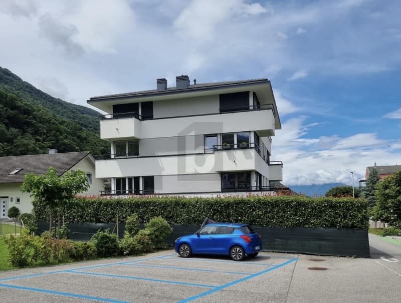 Calme, Moderne & Prête à Habiter (2)