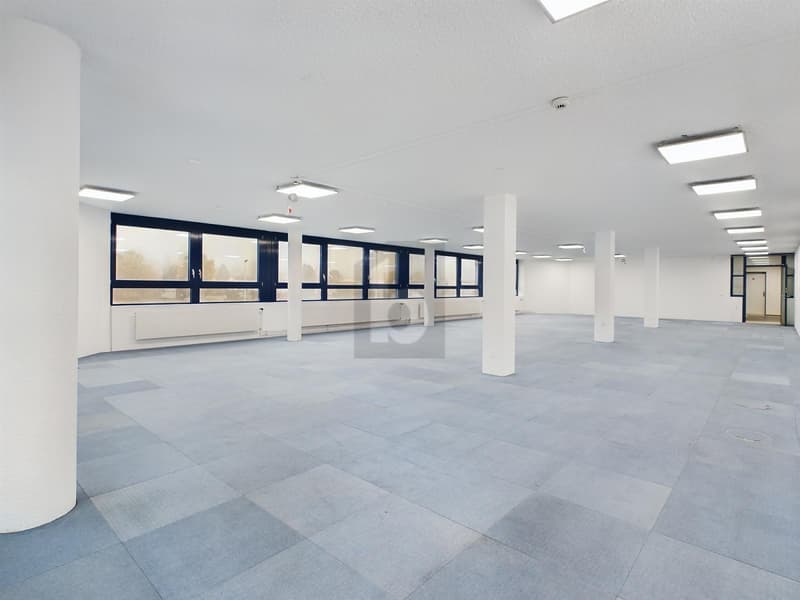 VON EINZEL-  BIS GROSSRAUMBÜRO (200/400/800 M2) (2)