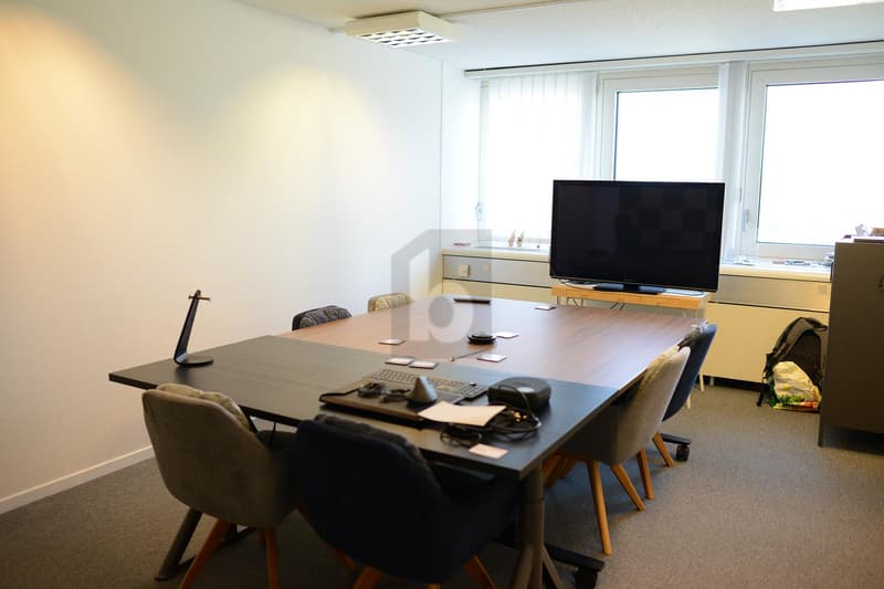 EFFICIENT, FLEXIBLE AND IDEALLY LOCATED (1)
