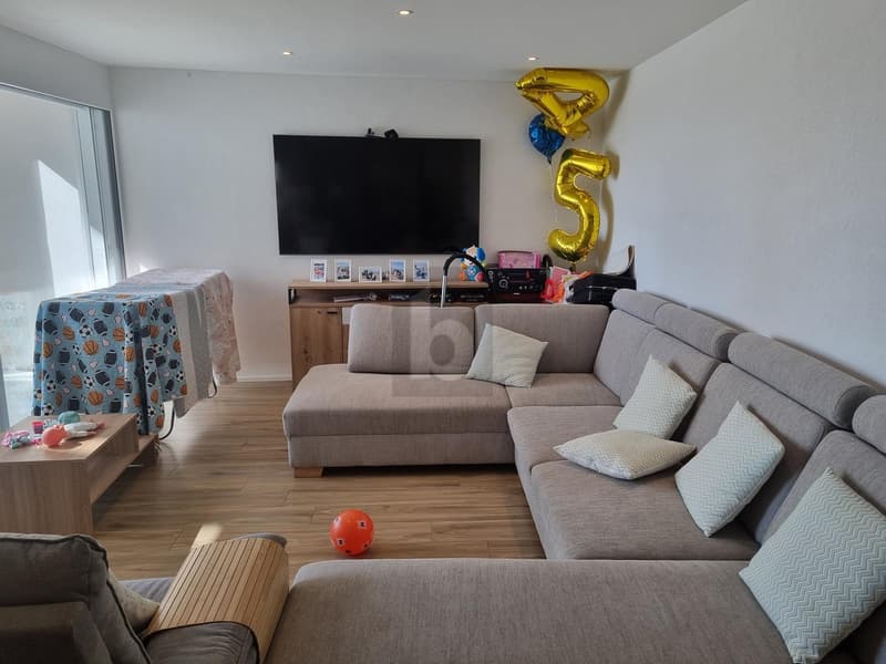 SPACIOUS AND CLOSE TO THE LAKE (1)