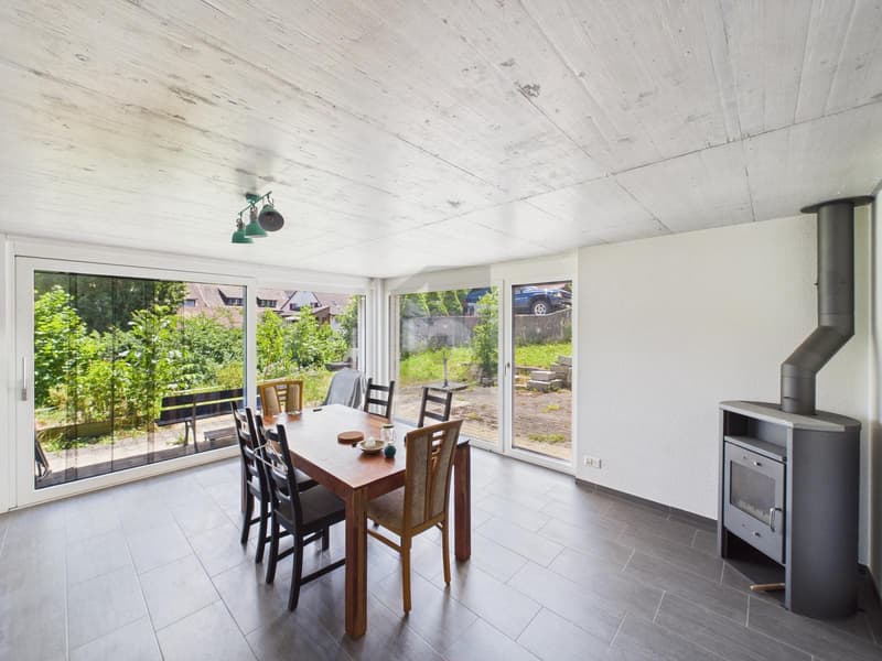 Modern and Quiet with Garden and Parking Spaces (3)