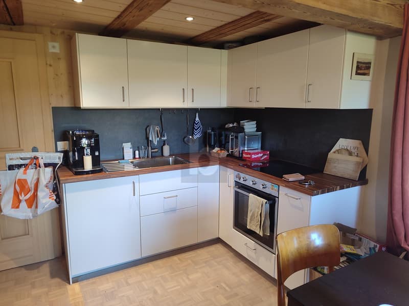 Charming, close to nature, with a lot of wood (3)
