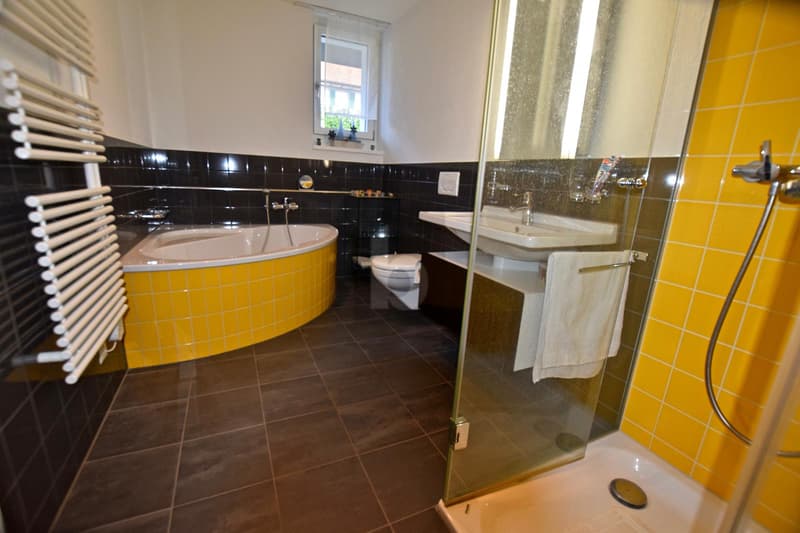 EXCLUSIVE LIVING IN BEST QUALITY (3)